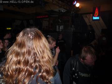 Fans bei Defloration