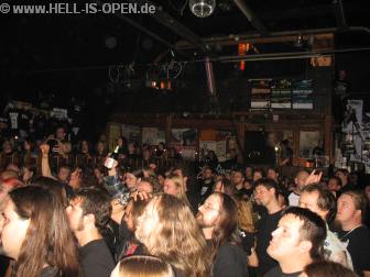 Die Meute beim Ashyx-Gig