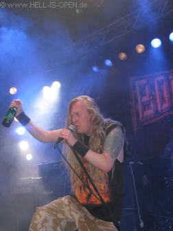 Karl Willets in Bestform BOLT THROWER