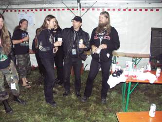 Backstage Ted und Johan von AMON AMARTH und ich (Pit aka UnDerTaker)