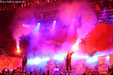 KREATOR mit komischen Budenzauber