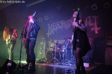Nekrovault mit finsterem Death Metal beim PoD 7 in Mainz