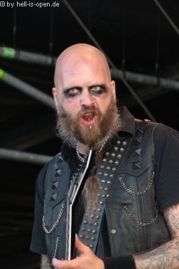 NAGLFAR mit Melodic-Black-Metal aus Schweden