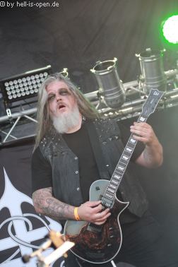 NAGLFAR mit Melodic-Black-Metal aus Schweden