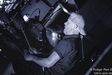 Purgatory mit geschw&auml;rztem Death Metal beim PoD