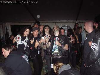 Nifelheim Backstage nach der Show mit Hell-is-open